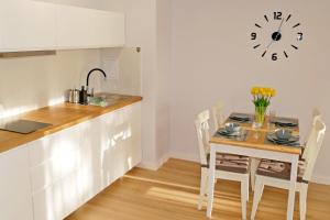 Kuchnia lub aneks kuchenny w obiekcie Apartament 15