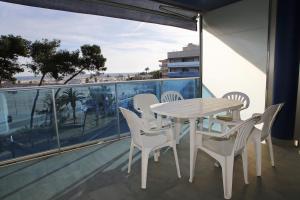 Balkón alebo terasa v ubytovaní AT161 Vistas a la playa, piscina y equipamiento completo