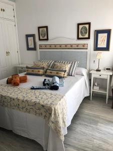 Postel nebo postele na pokoji v ubytování Arruzafa Front Beach - Free Parking + 34 fotografií