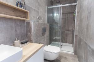 Kúpeľňa v ubytovaní Apartman Amore + 31 fotografií