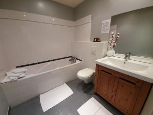 Koupelna v ubytování La Fraîchette-Hôtel & Spa