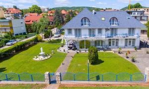 Budova, kde se bed and breakfast nachází