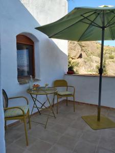 Patio alebo iná vonkajšia časť ubytovania Cortijo El Molino Apartamento"El balconcito"