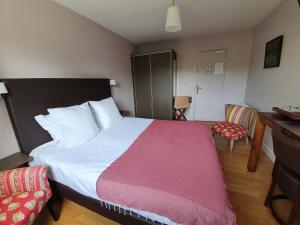Postel nebo postele na pokoji v ubytování La Fraîchette-Hôtel & Spa