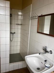 Koupelna v ubytování Turistická Chata Pláně
