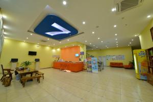 Gallery image of 7Days Inn Xishuangbanna GaoZhuang West Shuangjing in Jinghong