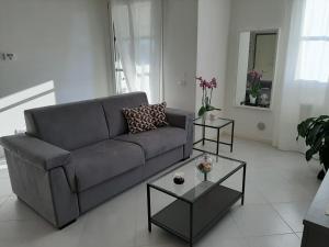 Galeriebild der Unterkunft Appartamento 23 - bilocale vista lago in Toscolano-Maderno + 32 Fotos