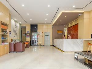 Vstupní hala nebo recepce v ubytování 7Days Premium Shenzhen Longgang Dayun Metro Station