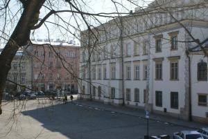 Budova, v ktorej sa apartmán nachádza