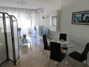 Kép Cosy studio near the beach for 1 to 3 persons szállásáról Torreviejában a galériában
