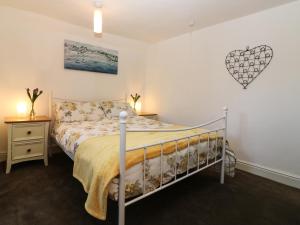 Gallery image of Medland in Newton Abbot