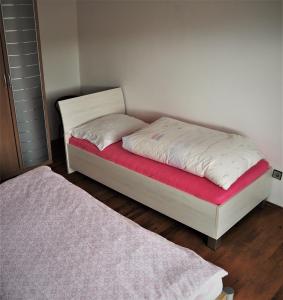 Katil atau katil-katil dalam bilik di Apartmán Adam