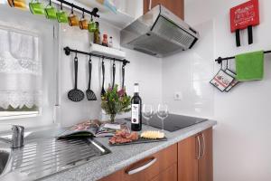 A cozinha ou cozinha compacta de CASA DA FALÉSIA 28 - Casa