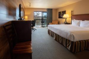 Letto o letti in una camera di Riverside Inn