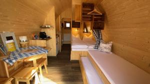 Voodi või voodid majutusasutuse Glamping Park toas