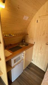 Köök või kööginurk majutusasutuses Glamping Park