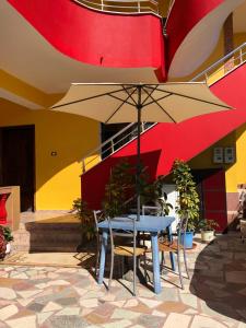 Patio nebo venkovní prostory v ubytování Guest House MURATI + 30 fotografií