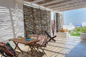 Balkón nebo terasa v ubytování Punda Villas Paros