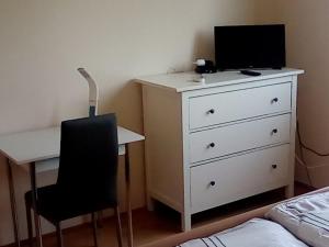 Φωτογραφία από το άλμπουμ του Perchtoldsdorf Schnell-Bahn / Bahnhof Liesing σε Perchtoldsdorf +14 φωτογραφίες