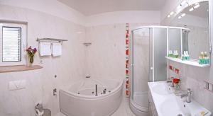 Ванная комната в Villa Mediterana