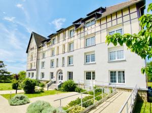 Gallery image of Sure Hotel by Best Western Port Jérome - Le Havre in Notre-Dame-de-Gravenchon