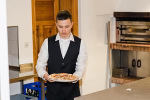 Fotografie z fotogalerie ubytování Hotel Reich v destinaci Cazis + 18 fotografií