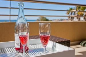 Gallery image of Beach front apartment Barracuda Albufeira in Albufeira