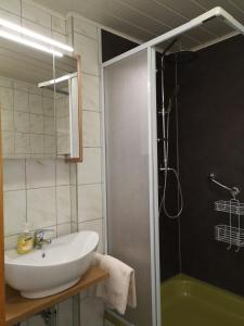 Phòng tắm tại Pension Talblick Bad Grund