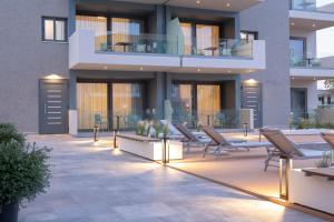 Balkón alebo terasa v ubytovaní KN Ionian Suites