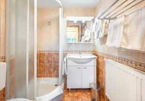 Koupelna v ubytování Fortun Estate - apartmaji ob reki Kolpi