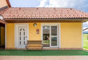 Exteriér nebo vchod ubytování Fortun Estate - apartmaji ob reki Kolpi