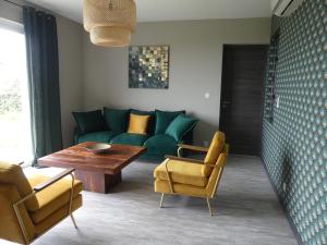Casa Peppina - Chez Tonio et Sylvie的休息区