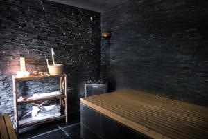 Зображення з фотогалереї помешкання Frost and Fire Hotel у місті Гвераґерді