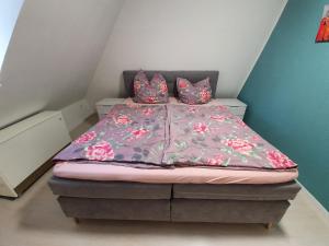 Postel nebo postele na pokoji v ubytování Ferienwohnung „Forsthaus Bigge“