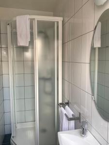 Koupelna v ubytování Mánagisting Guesthouse