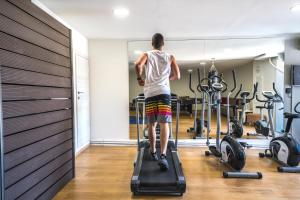 Fitness centrum a/nebo fitness zařízení v ubytování Villa Kedria with a panoramic ocean view