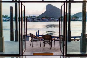 Gallery image of The Blue C Donsak in Suratthani