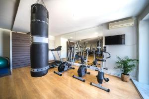 Fitness centrum a/nebo fitness zařízení v ubytování Villa Kedria with a panoramic ocean view