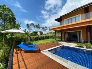 Bazén v ubytování Villa Tango Victoria Resort, Koh Yao Noi nebo v jeho okolí