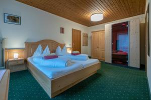 Letto o letti in una camera di Hotel Beim Winkler