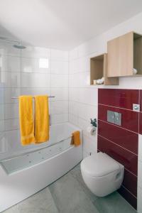 Baðherbergi á Boutique-Hotel UPGRADE