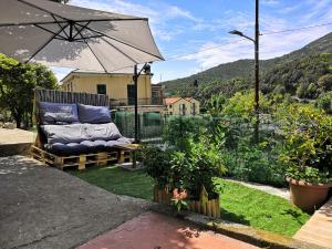 Foto dalla galleria di AUNTIE EVELYN'S HOME - Appartamento, Giardino&BBQ a Sestri Levante