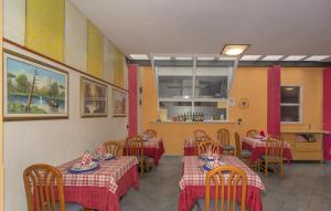 Restaurace v ubytování Hotel Dolly