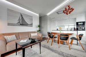 Kuchyňa alebo kuchynka v ubytovaní Apartament AGA Motława Starówka