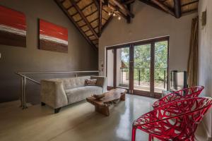 Gallery image of BushGlam Luxury Holiday Home in Hoedspruit