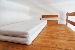 Posteľ alebo postele v izbe v ubytovaní Cihlářka - horský apartmán 103