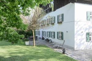 Zdjęcie z galerii obiektu 5 Sterne Penthouse-Loft am Ammersee bis 4 Personen w mieście Dießen am Ammersee