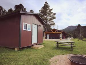 Gallery image of Firehouse Campground in Hill City