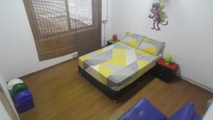 Voodi või voodid majutusasutuse Purple Monkey Hostel toas