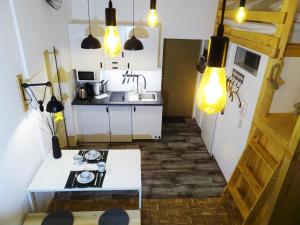 Kuchnia lub aneks kuchenny w obiekcie Urban by BestChoice - FREE Parking - Self Check-in